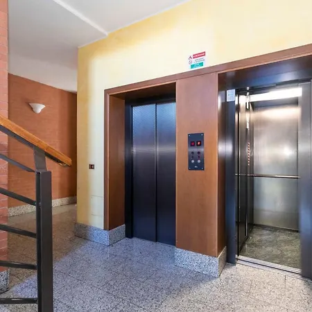Apartamento Cozy&spacious Apt 2 Min Walk From The Tram Stop! Turín