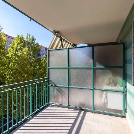 Cozy&spacious Apt 2 Min Walk From The Tram Stop! Apartamento Turín