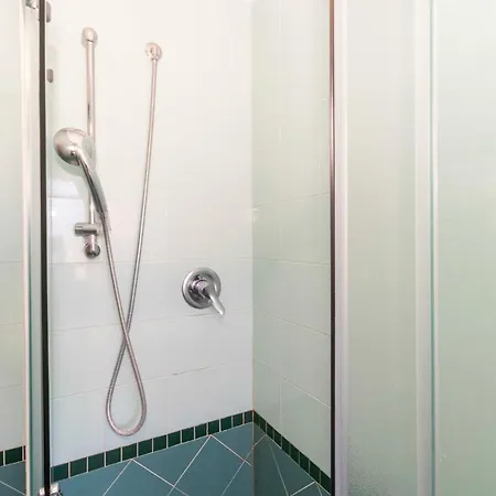 Cozy&spacious Apt 2 Min Walk From The Tram Stop! * Turín