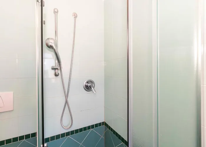 Cozy&spacious Apt 2 Min Walk From The Tram Stop! * Турин